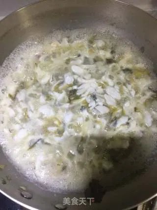 酸菜鲈鱼