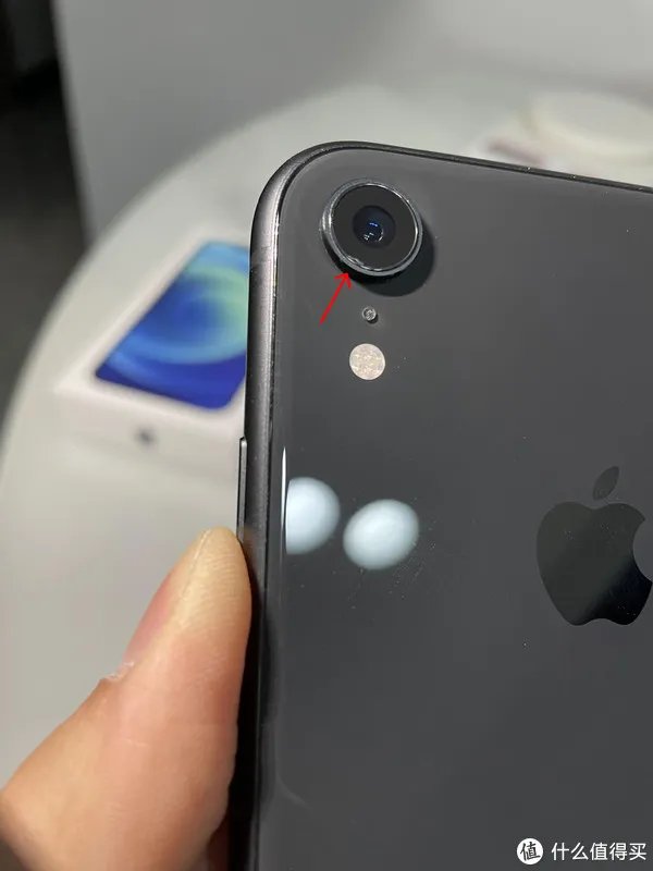 给老爸老妈换个iPhone吧!——iPhone12开箱简评。还把屏幕划伤了!
