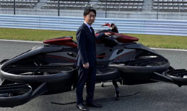 日本一公司开卖飞行摩托车,这款摩托车是靠什么原理实现飞行的?