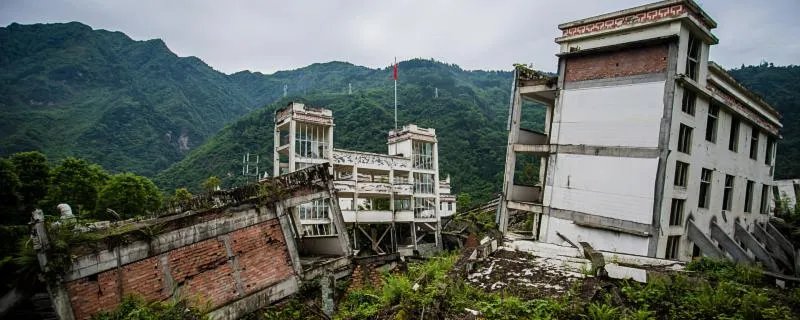 梦见地震房屋倒塌是什么意思 梦见地震房子要倒塌了有什么寓意吗