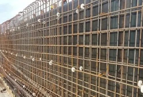 柱子钢筋保护层垫块怎么放