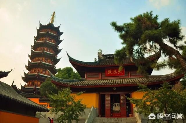南京鸡鸣寺那里的明城墙收30元门票,你认为值么?