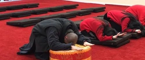 如何拜佛礼佛:正确姿势