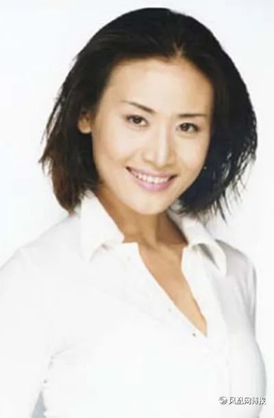 包海清个人资料 一代名模已出家