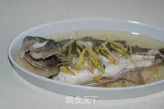 清蒸鲈鱼