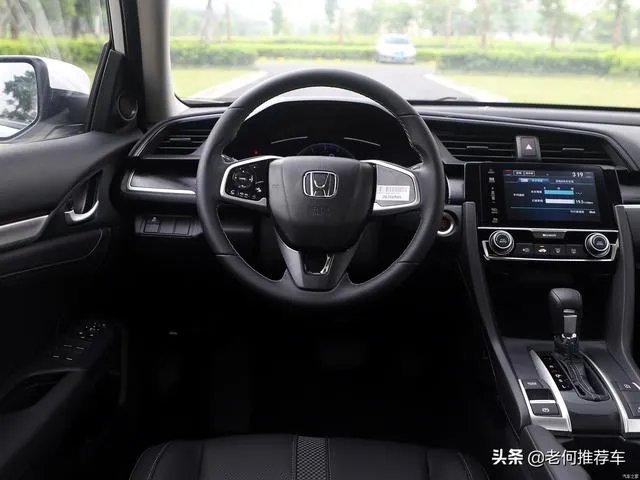 除了思域,运动轿车里面还有没有其他车可以选嘛?