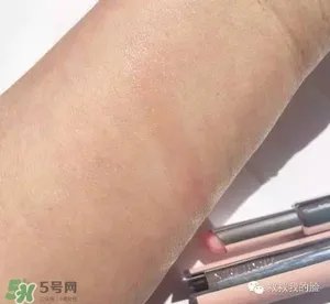 纪梵希小羊皮和禁忌之吻哪个好?纪梵希小羊皮和禁忌之吻对比