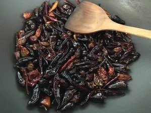 开个面馆加盟店要多少费用?华飞重庆小面馆加盟5万元够吗?