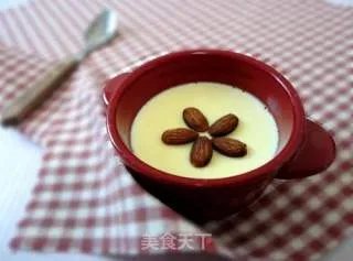 牛奶炖蛋