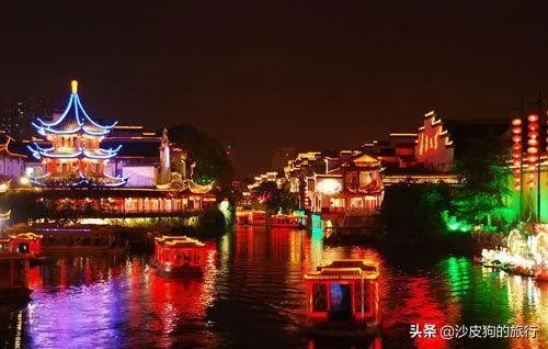 南京有哪些好玩的景点?住宿有哪些建议?