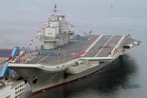 航空母舰有多大?