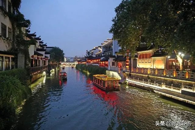 南京有哪些好玩的景点?住宿有哪些建议?