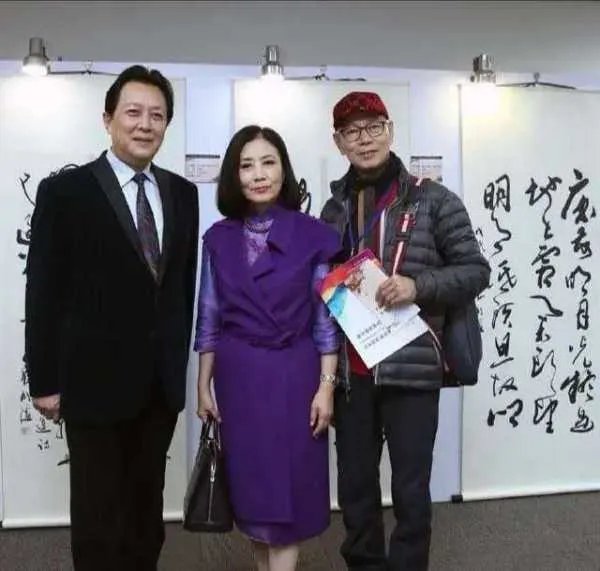 大佬唐国强的书法水平怎么样?