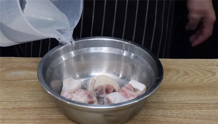 猪蹄黄豆汤的做法 黄豆炖猪蹄的做法