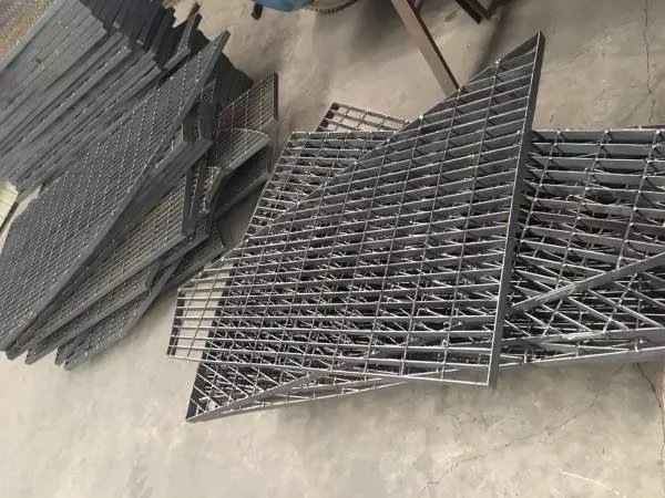 金属格栅，